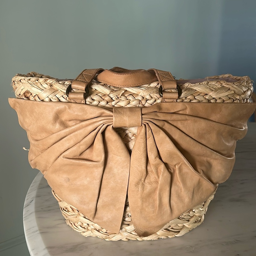 Authentic Red Valentino
Straw Bow Leather Tote Bag.